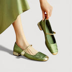 Krystal– Vintage Low-Heels